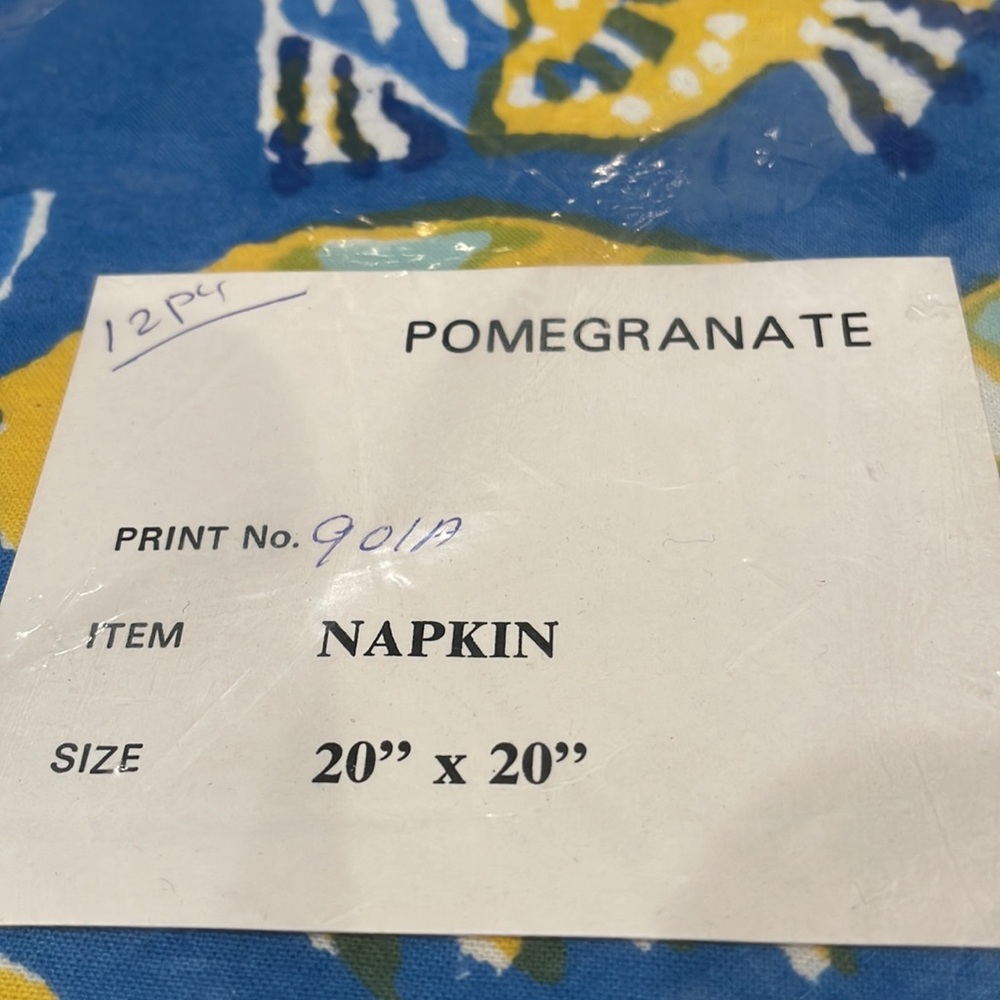 Pomegranate Linen 68 inch Round Tablecloth and 12 napkins. NWT - Picture 4 of 4